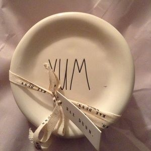 Rae Dunn YETS plates do not buy